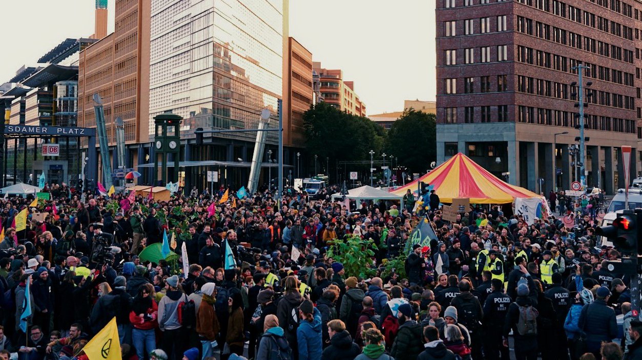 Was ist eine
Rebellion Wave?